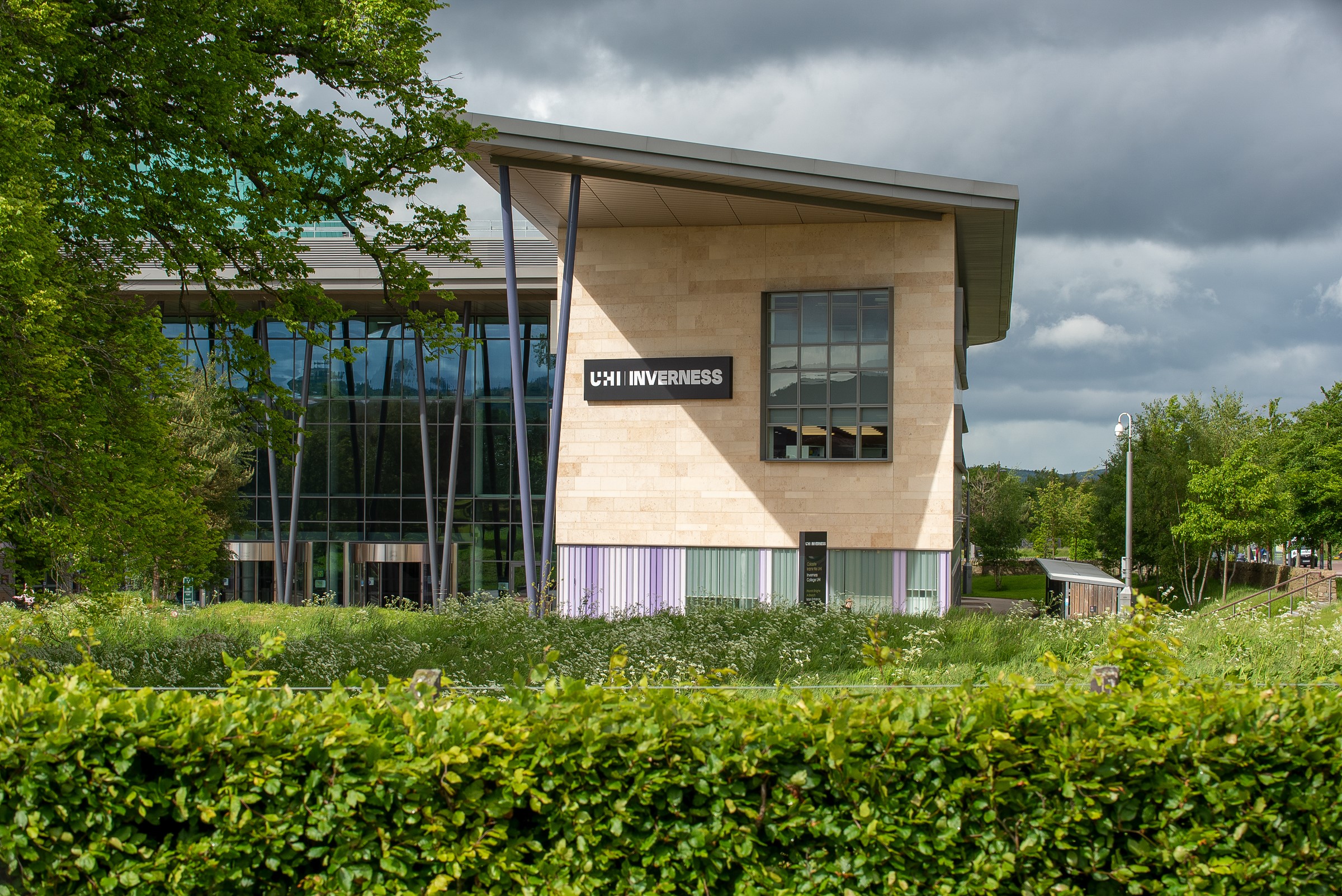 Picture of main entrance to UHI Inverness building